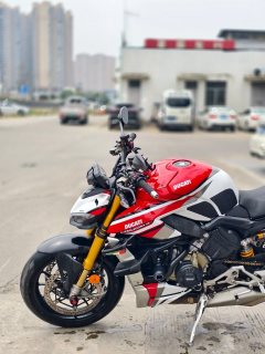 Ducati Street Fighter V4 1100 cc - фото 7