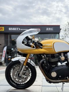 Triumph Thruxton 865 cc - фото 10