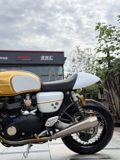 Triumph Thruxton 865 cc - фото 9