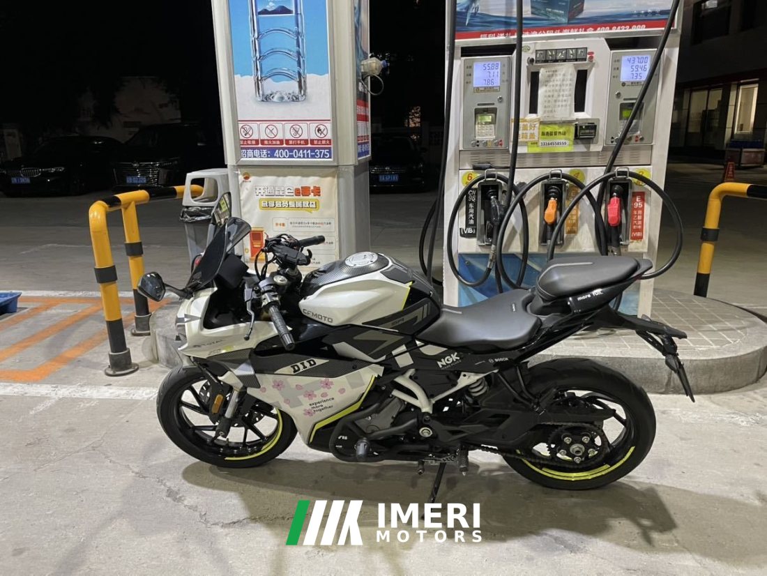 CFMOTO 250SR - мотоцикл из Китая