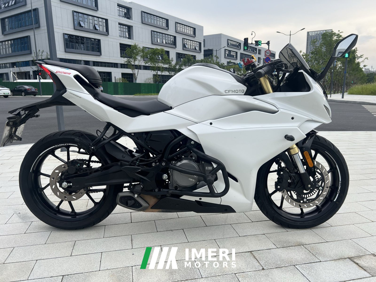 2023 CFMOTO 250SR