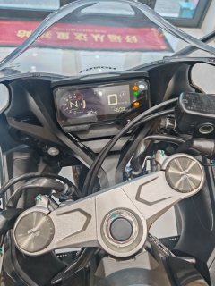 Honda CBR650R - фото 7
