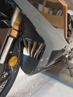 Honda CBR650R - фото 9