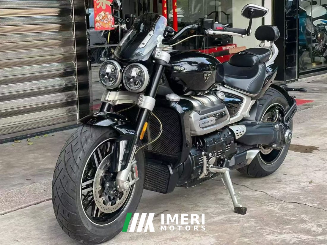 Triumph Rocket 3 2500 cc - мотоцикл из Китая