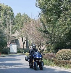 Yamaha Niken GT 850 cc - фото 4