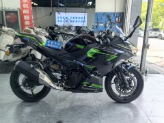 Kawasaki Ninja 400 - фото 1