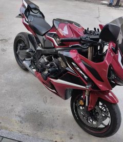Honda CBR650R - фото 1