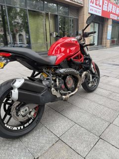 Ducati Monster 821 - фото 4