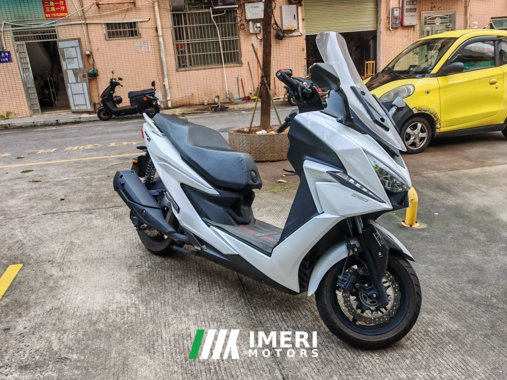 2023 KYMCO Zongshen ST250