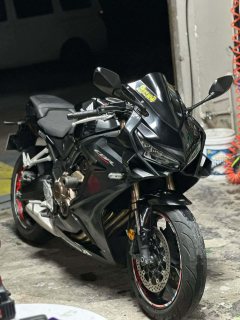 Honda CBR650R - фото 1