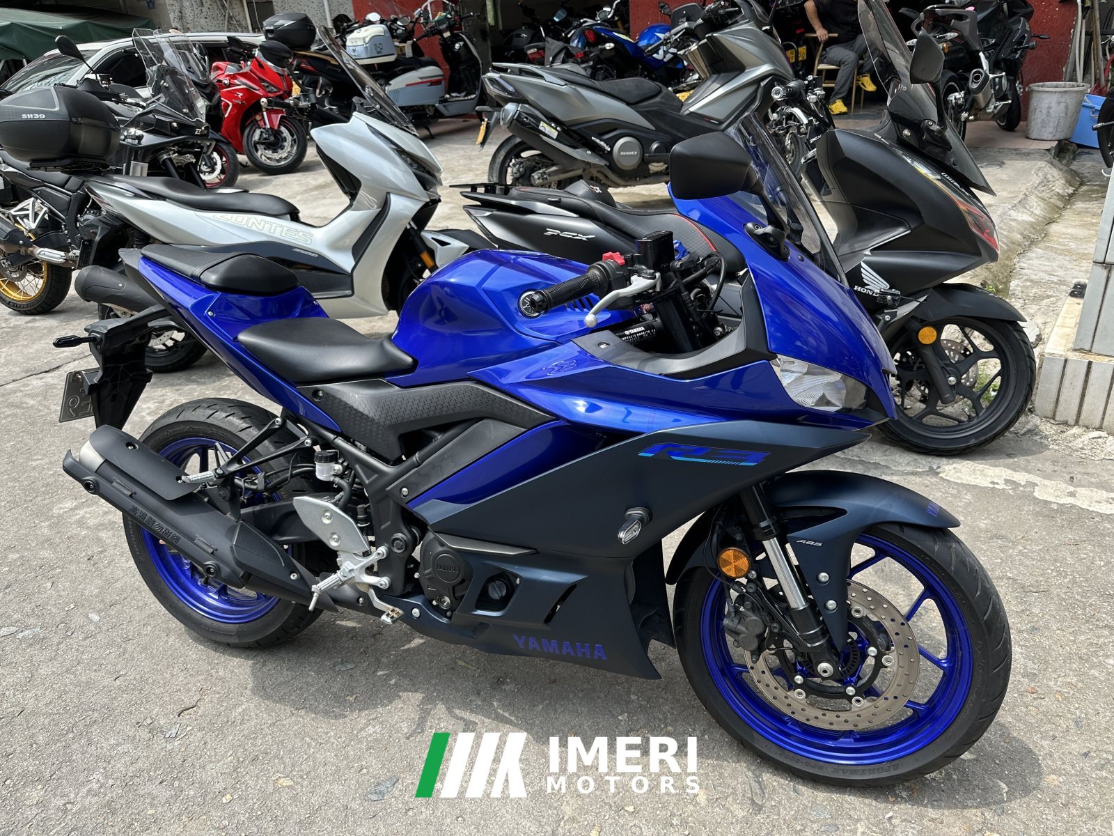 2022 Yamaha YZF-R3 320 cc