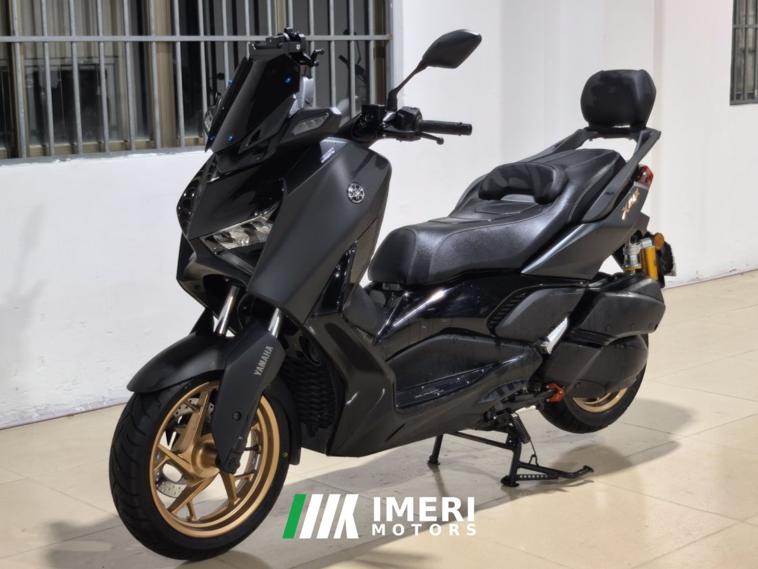 Yamaha XMAX 300 cc - мотоцикл из Китая