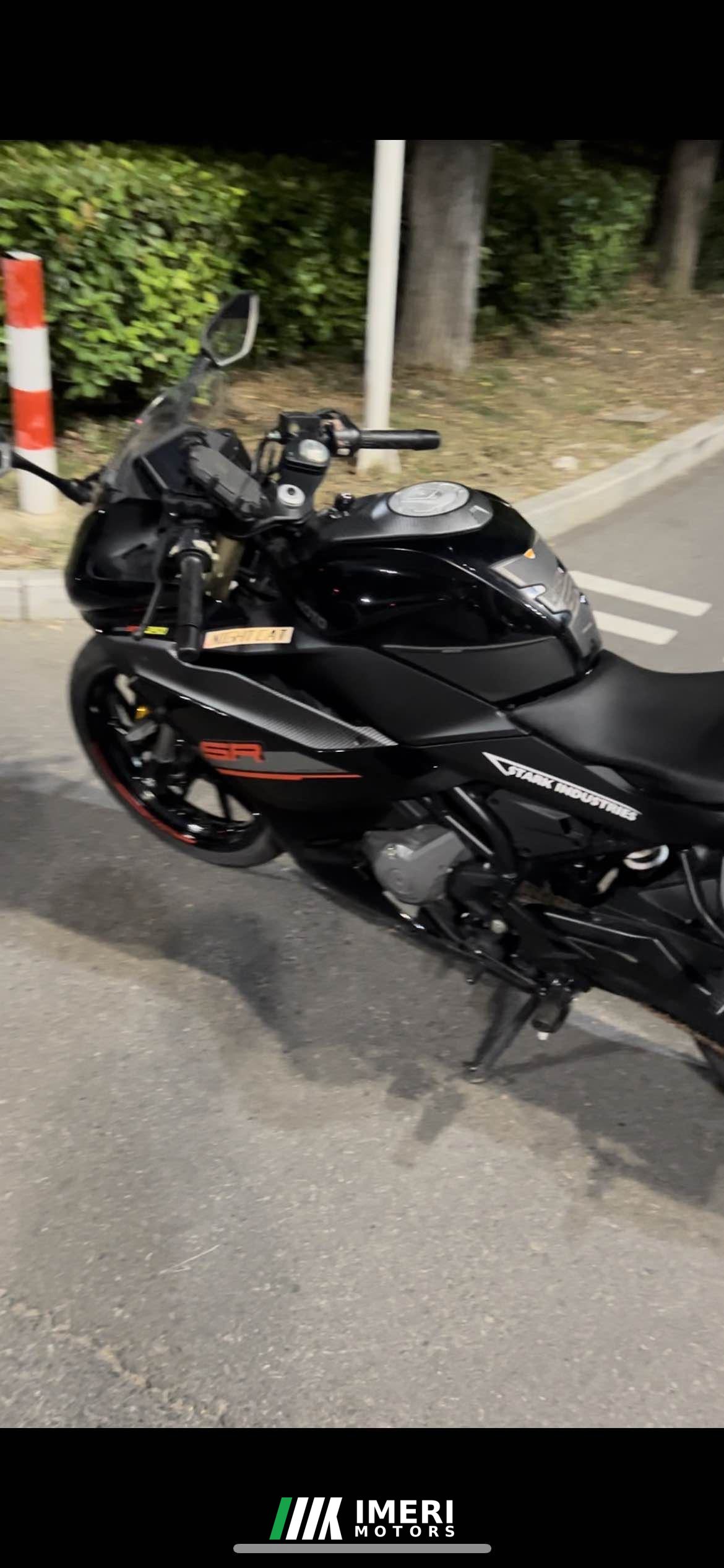 2023 CFMOTO 250SR