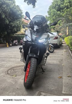 Aprilia SR GT 200 - фото 4