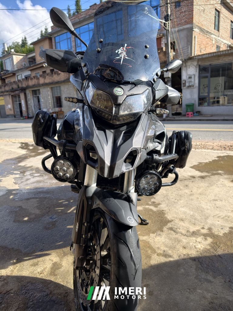 Benelli TRK502 500 cc - мотоцикл из Китая