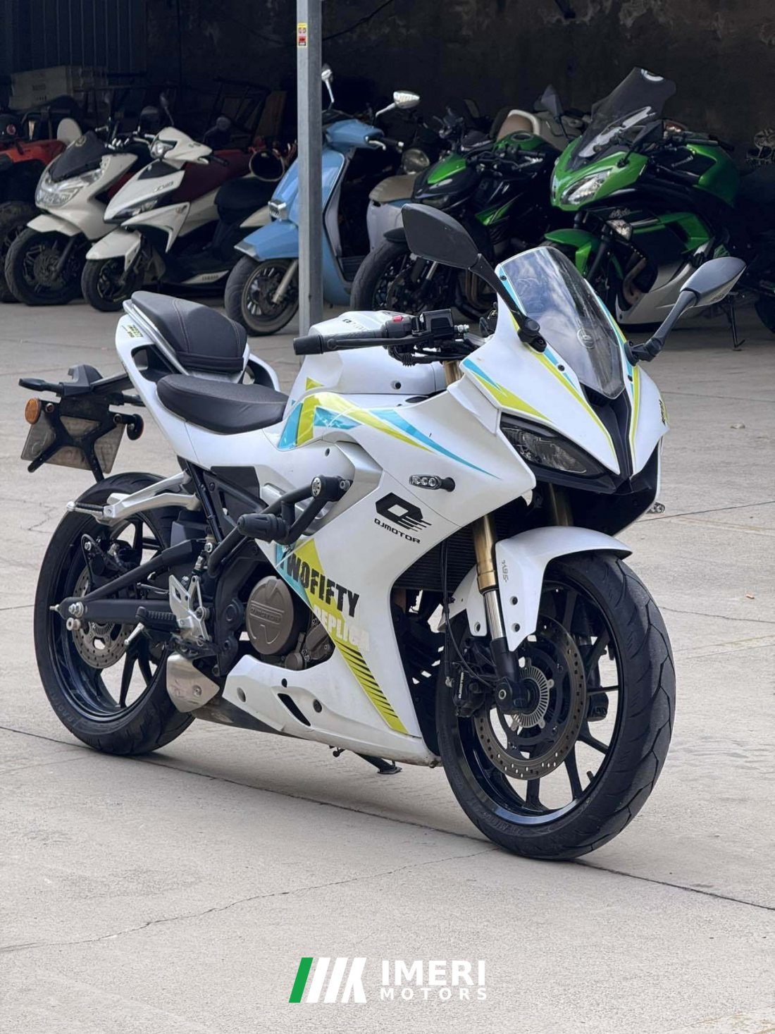 QJMOTOR SRK 250 - мотоцикл из Китая