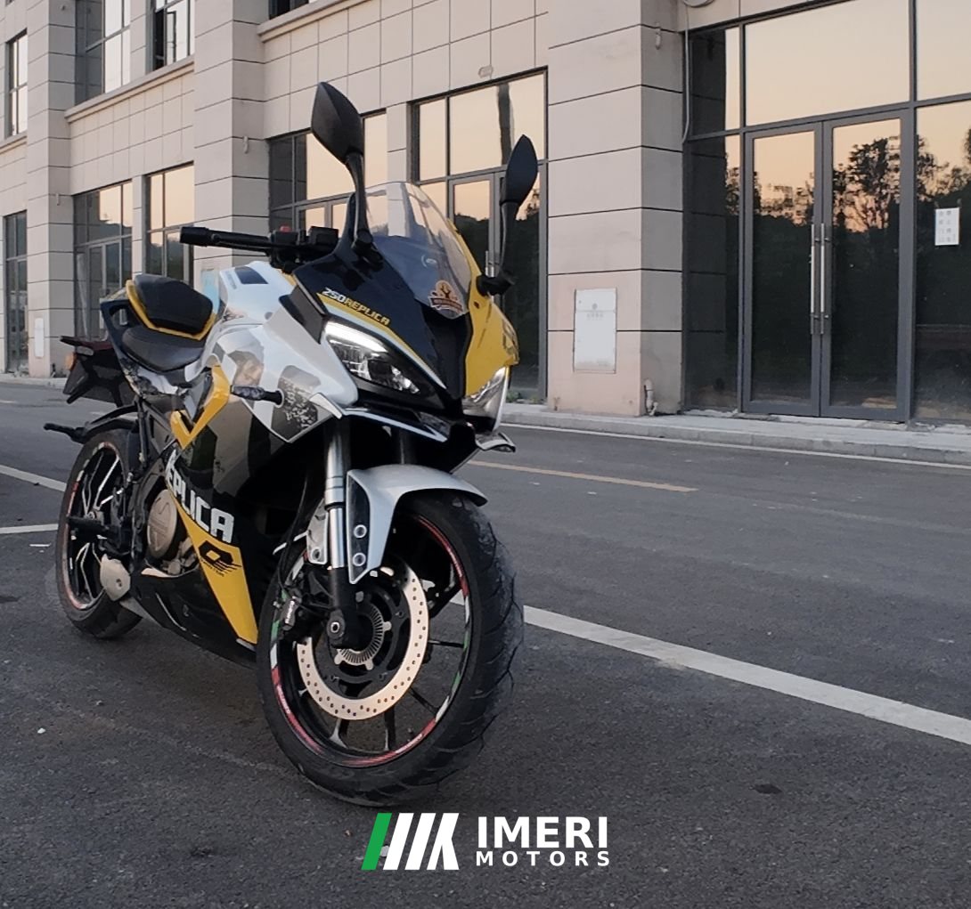 QJMOTOR SRK 250 - мотоцикл из Китая