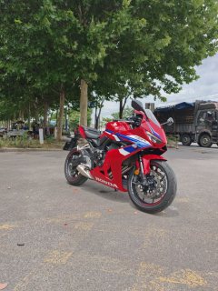 Honda CBR650R - фото 3