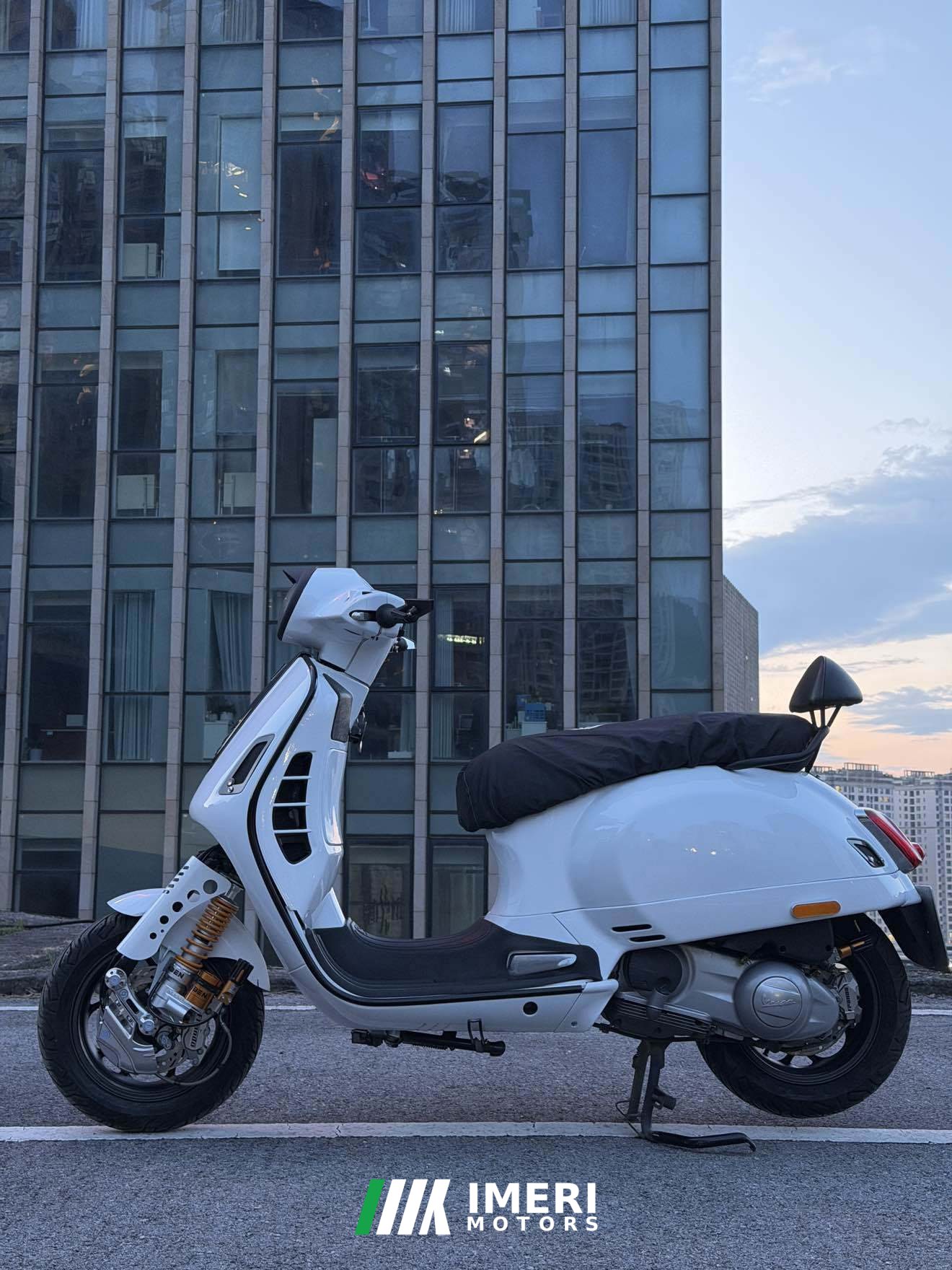 2019 VESPA GTS 300 cc