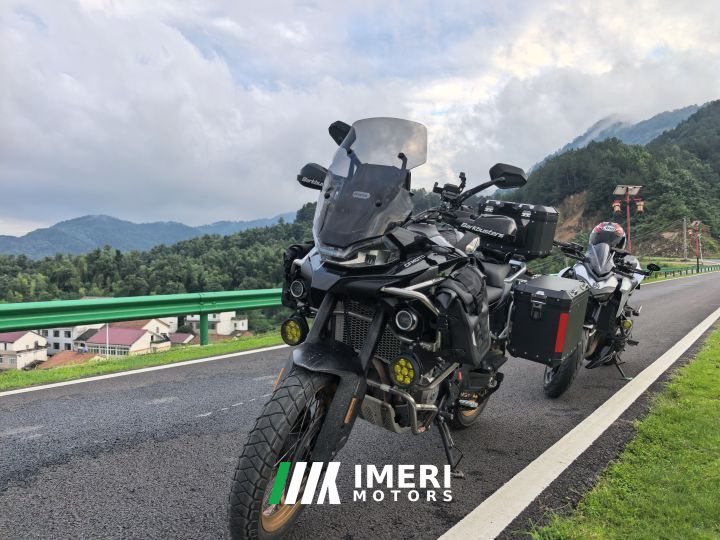 2025 CFMOTO 800MT