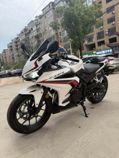 Honda CBR400R - фото 3