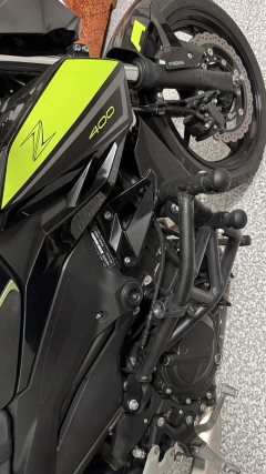 Kawasaki Z400 - фото 4