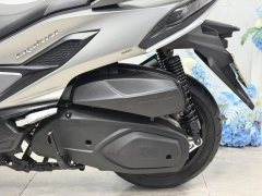 SYM Cruisym 400 - фото 8