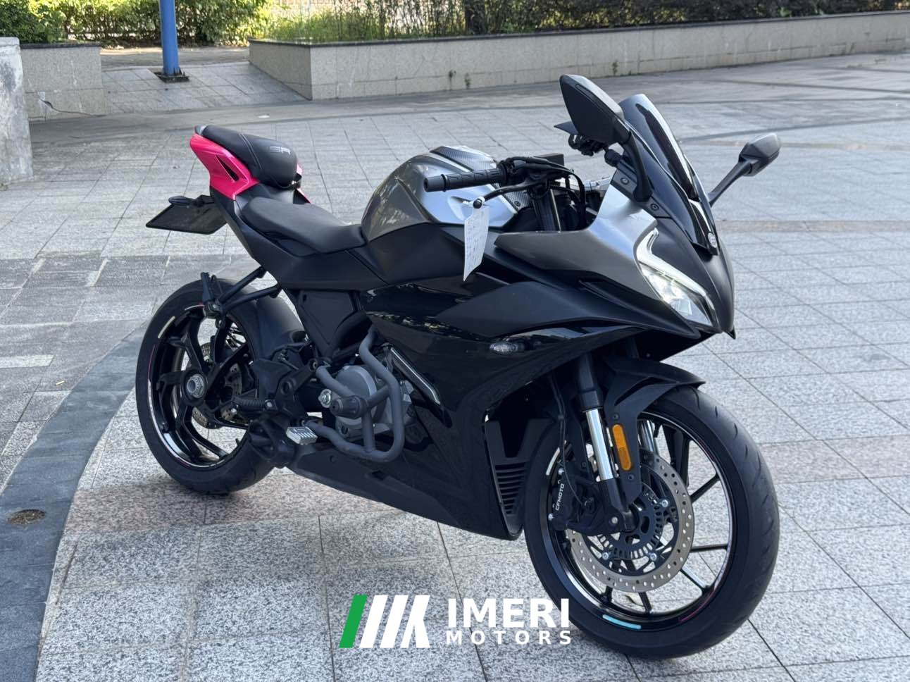 2023 CFMOTO 250SR