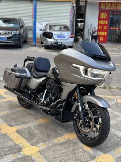Harley-Davidson Road Glide 1977 cc - фото 6
