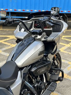 Harley-Davidson Road Glide 1977 cc - фото 8