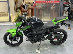 Kawasaki Z400 - фото 6