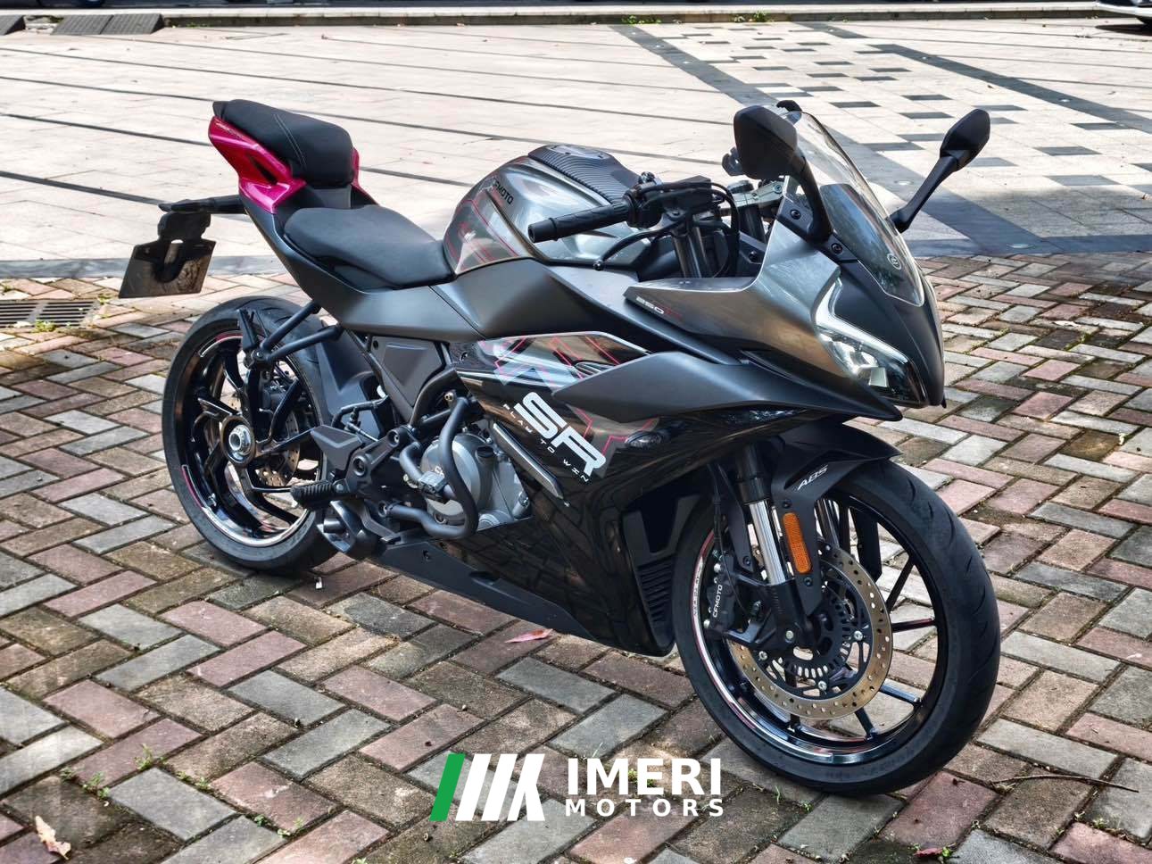 2023 CFMOTO 250SR