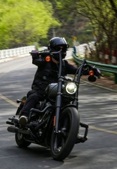 Harley-Davidson Street Bull Street Bob 1870 cc - фото 1