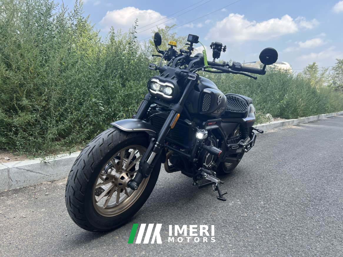 2025 Voge CU525 500 cc