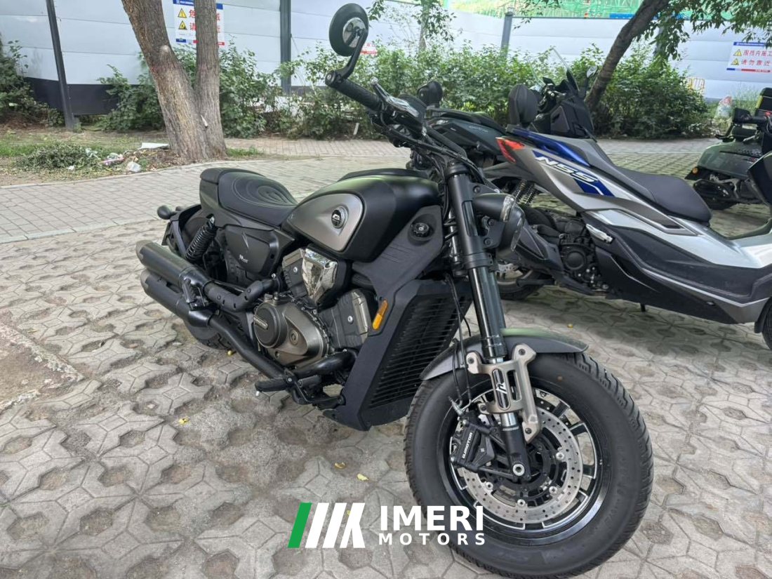QJMOTOR 600 560 cc - мотоцикл из Китая