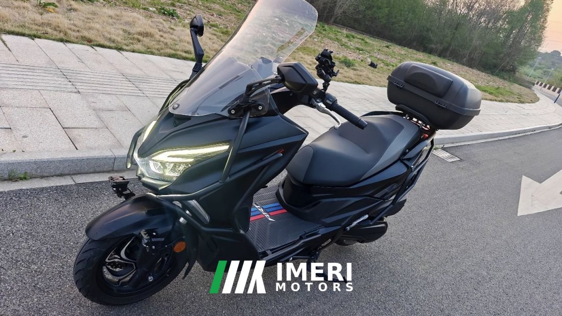 QJMOTOR Hong 250 - мотоцикл из Китая