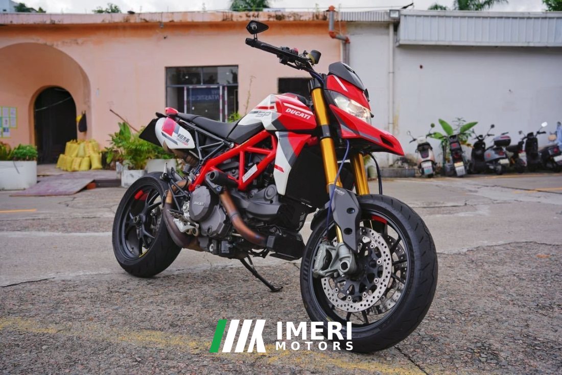 Ducati Hypermotard 950 - мотоцикл из Китая