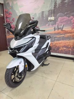 SYM Cruisym 400 - фото 6