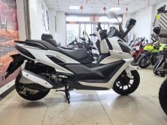 SYM Cruisym 400 - фото 7