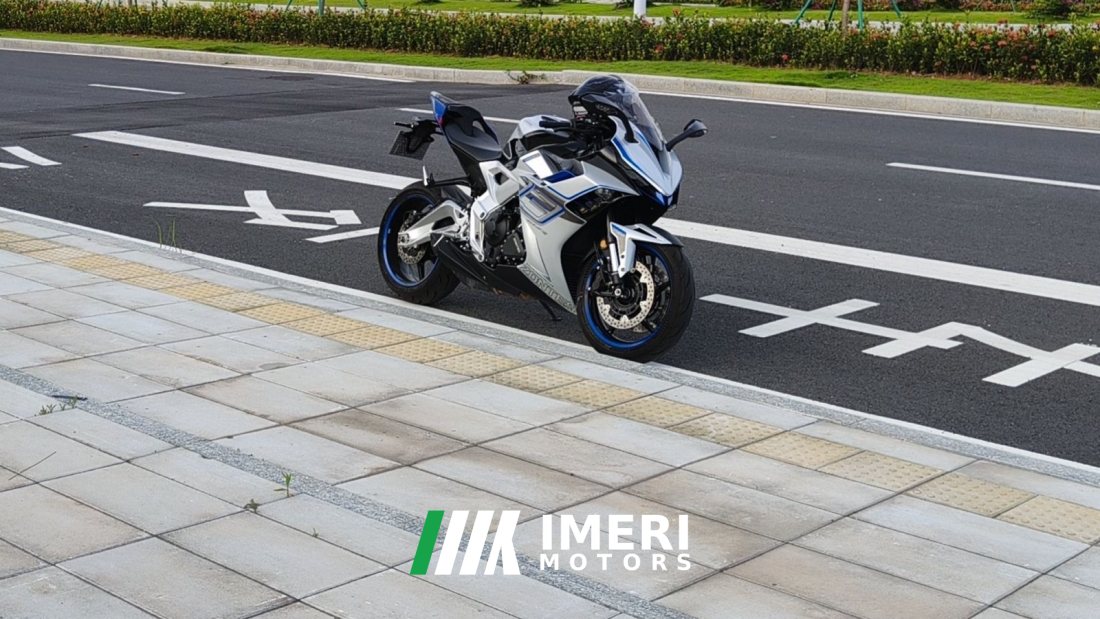 Zontes 703RR 700 cc - мотоцикл из Китая