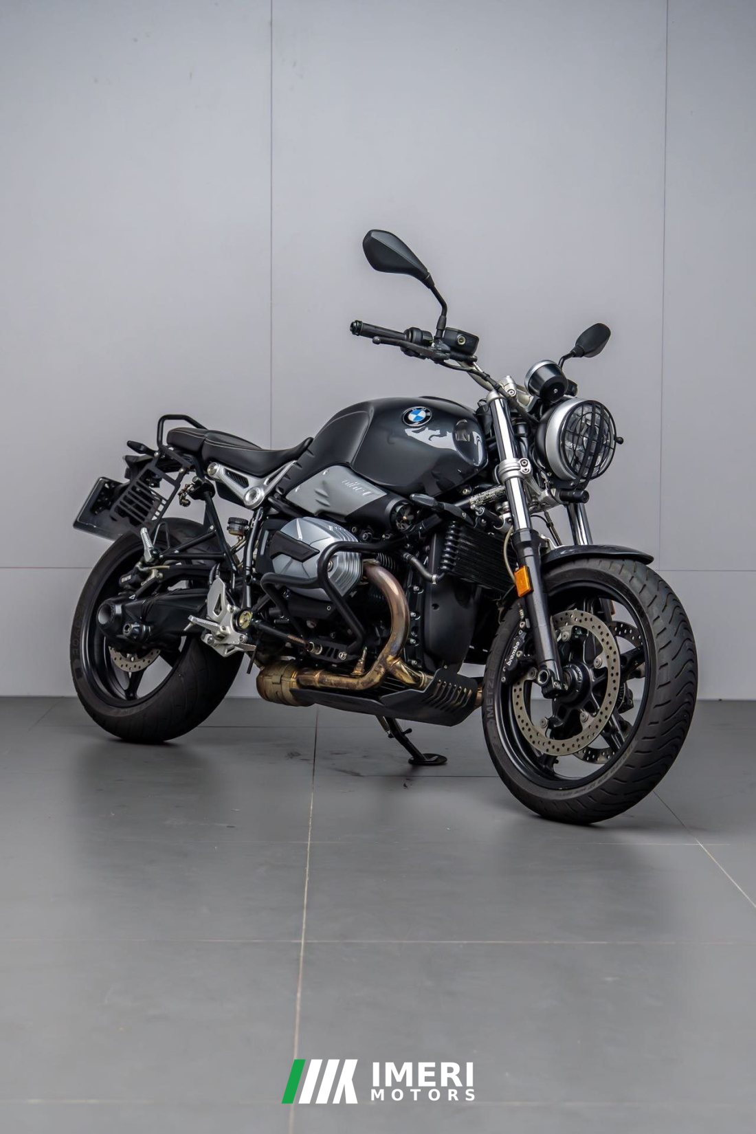BMW R NineT 1200 cc - мотоцикл из Китая