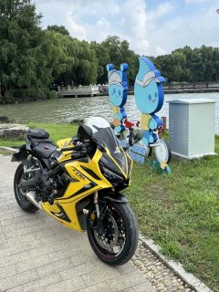 Honda CBR650R - фото 3