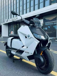 BMW CE 04 - фото 1