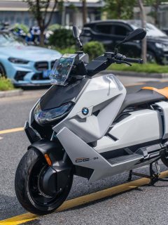 BMW CE 04 - фото 10