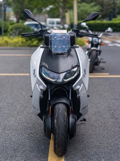BMW CE 04 - фото 2