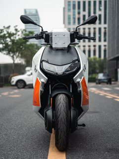 BMW CE 04 - фото 2