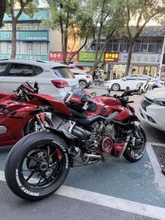 Ducati Street Fighter V4 1100 cc - фото 2