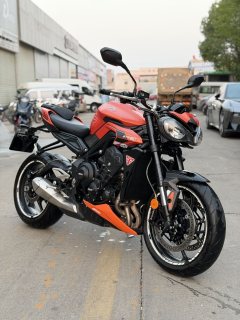 Triumph Street Triple 765 - фото 1