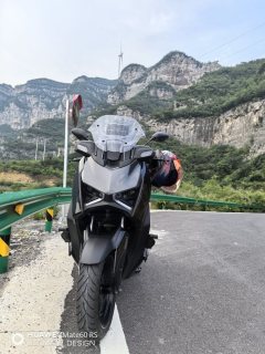 Yamaha XMAX 300 cc - фото 1