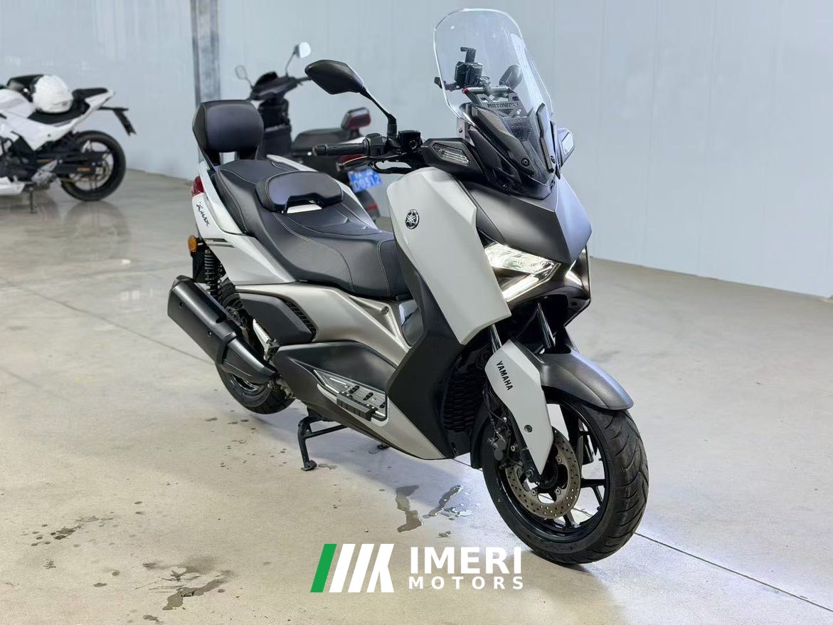 2023 Yamaha XMAX 300 cc